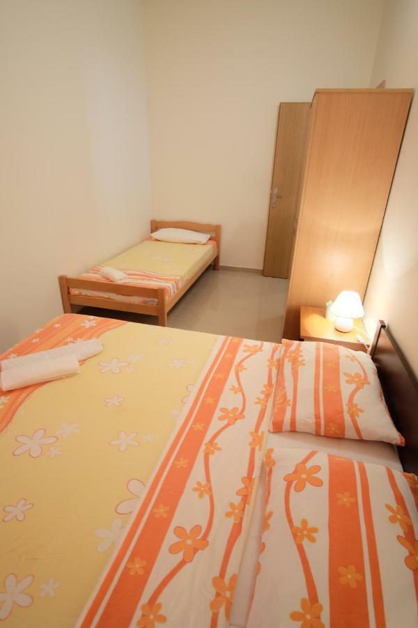 Apartmani Viktorija Vrana  Экстерьер фото