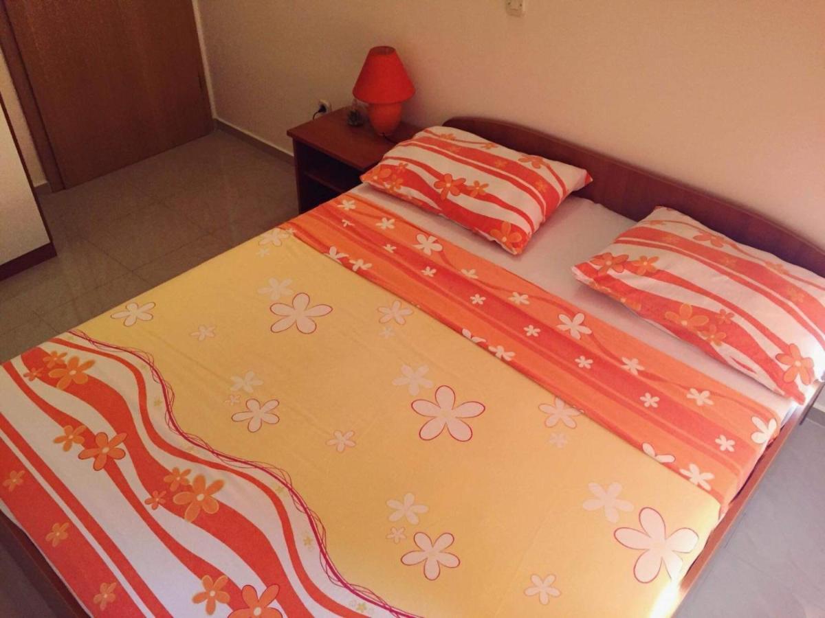 Apartmani Viktorija Vrana  Экстерьер фото